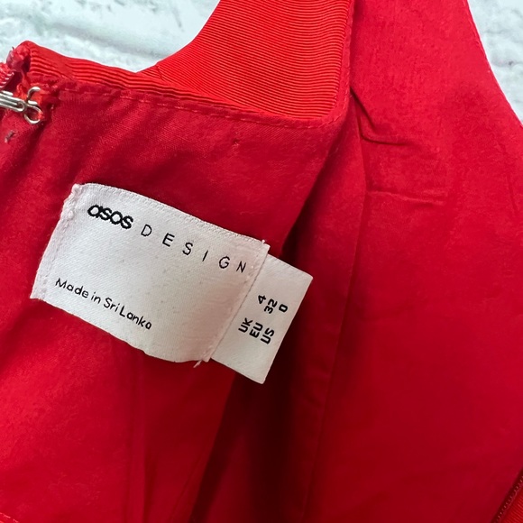 ASOS DESIGN structured scoop mini dress with split detail size 0 - Picture 7 of 8